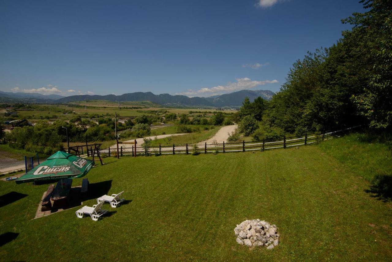 Dumbrava Ursului Hotel Zărneşti Exterior foto